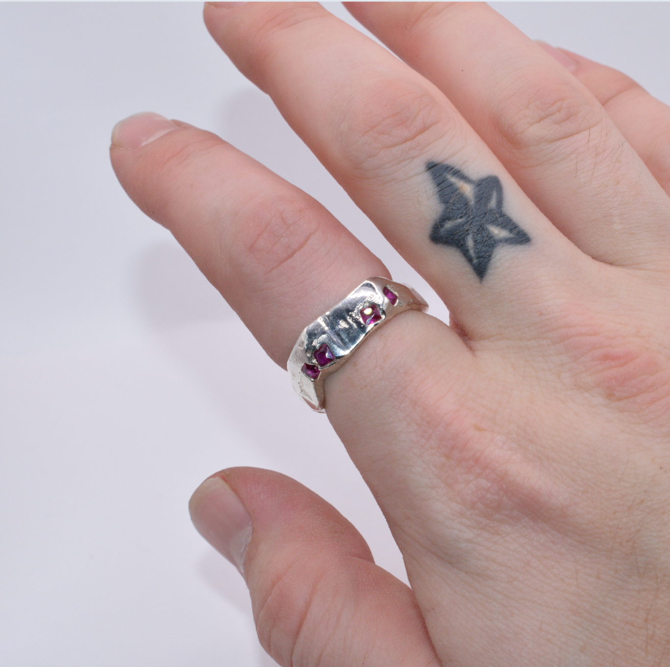 4 of Diamonds Ring