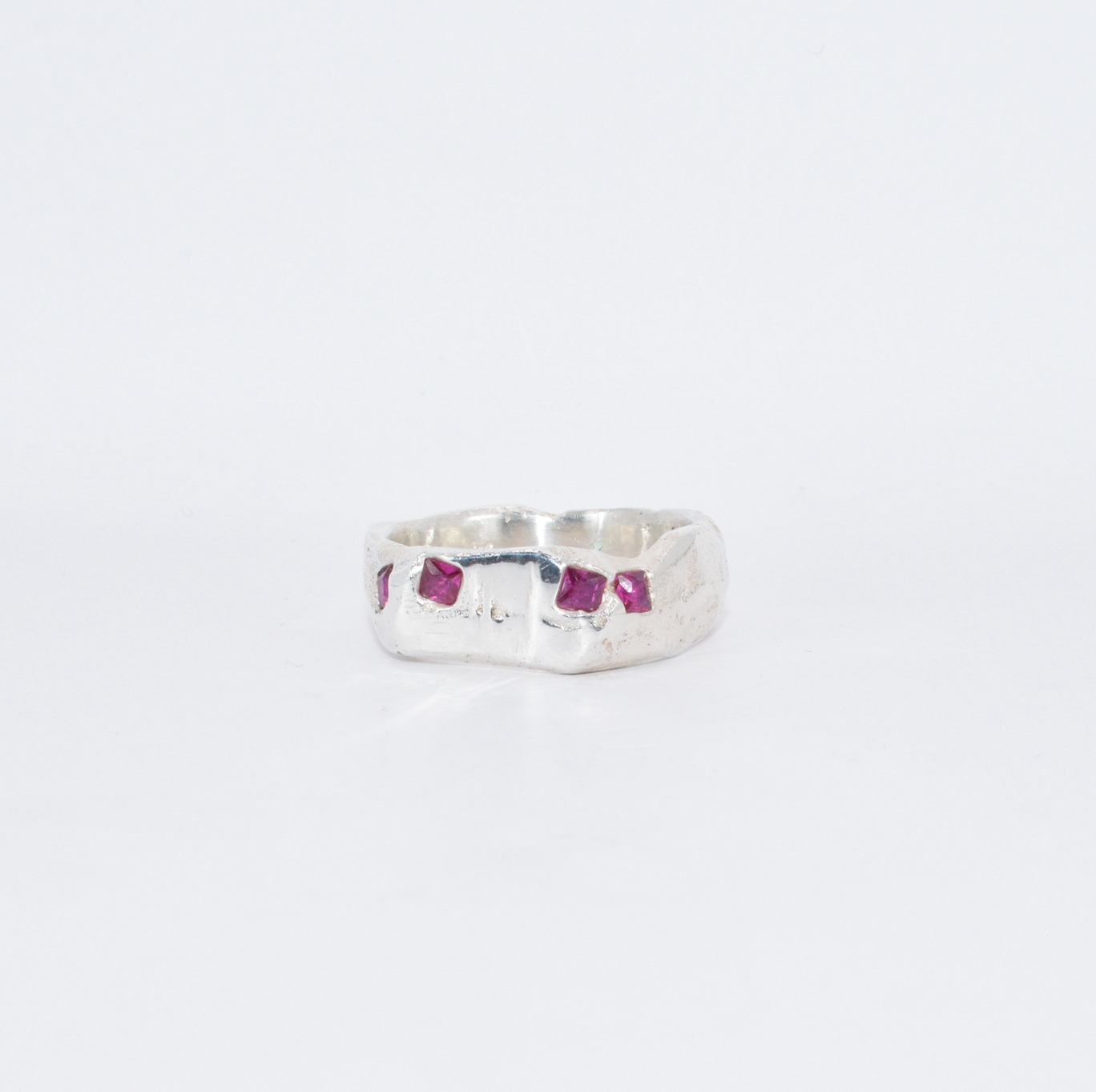 4 of Diamonds Ring
