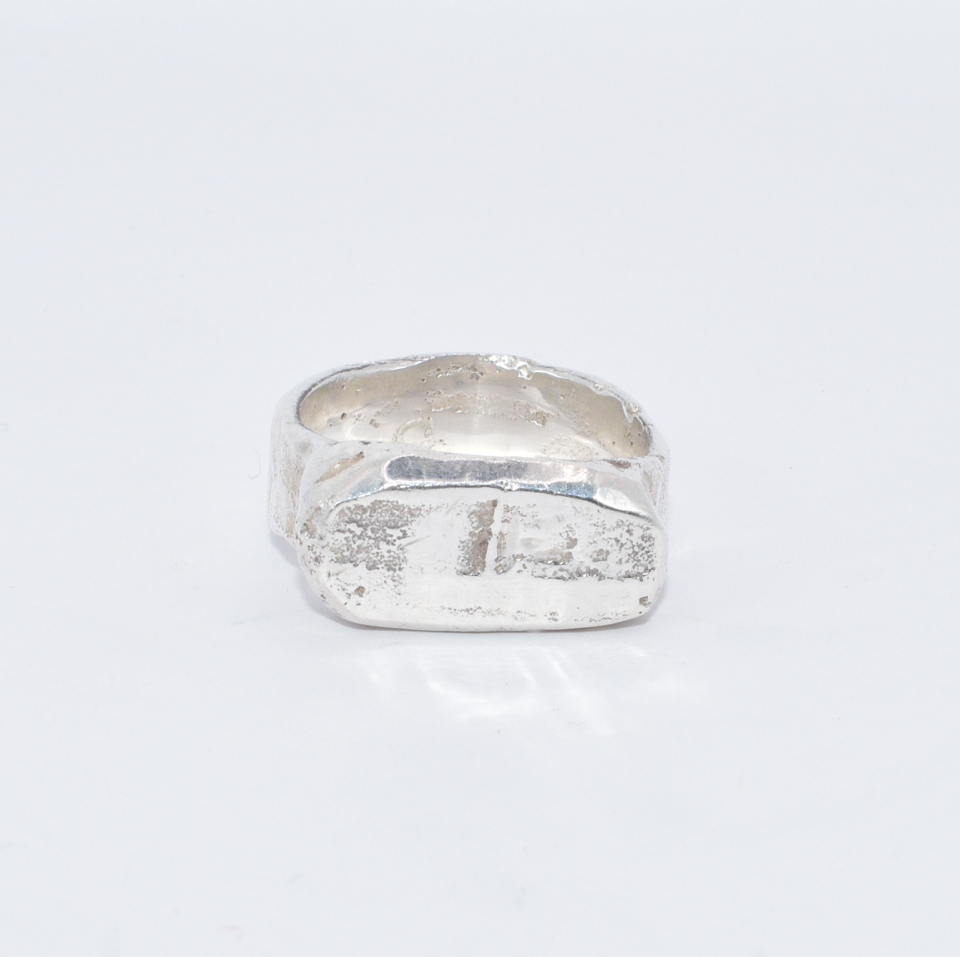 Obelisk Signet