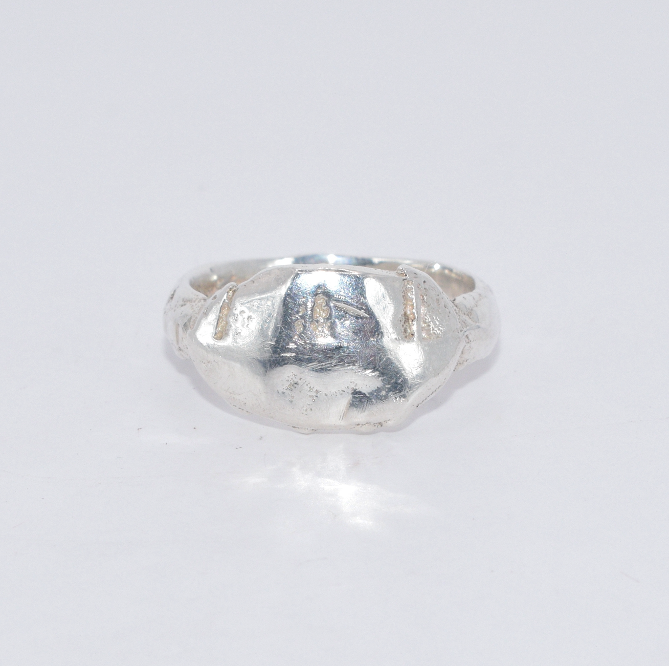 Battleworn Signet