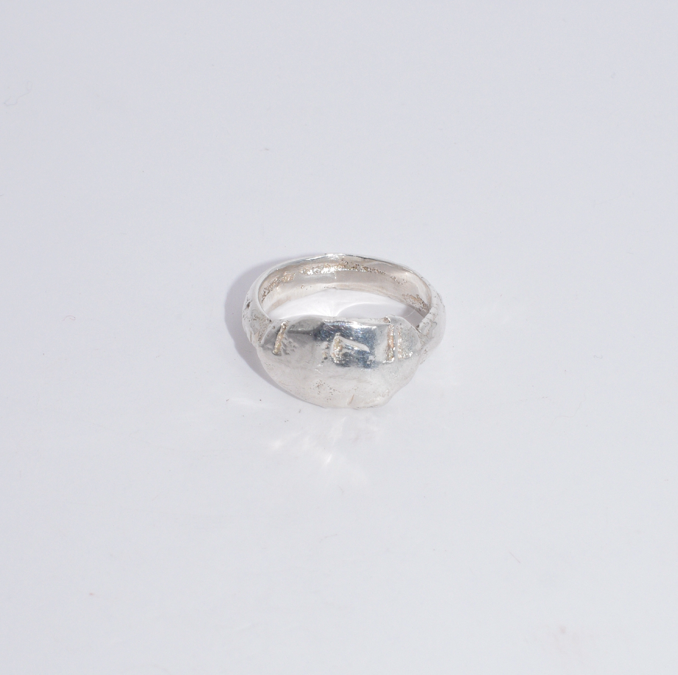 Battleworn Signet